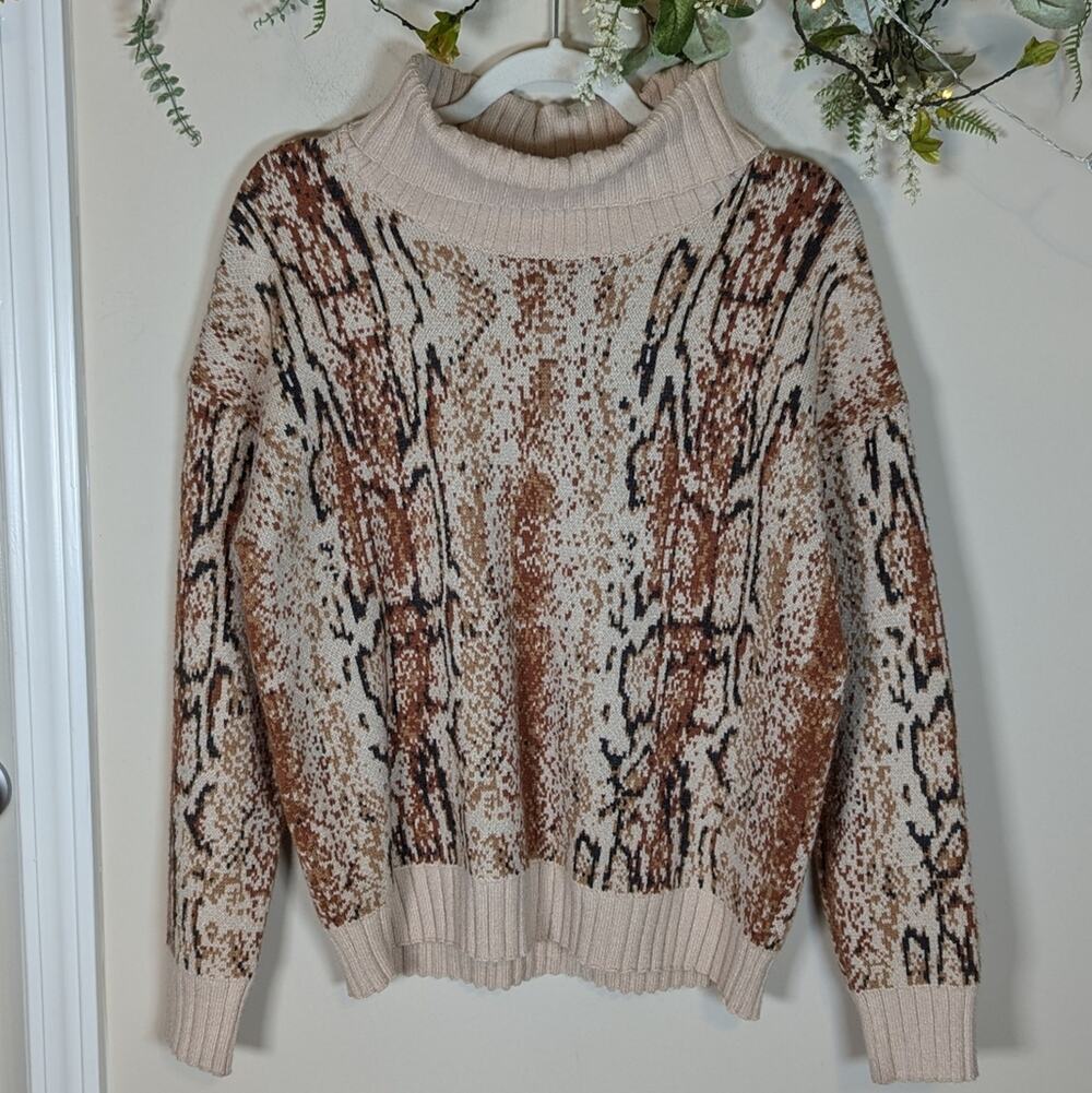 Karlie Animal Print Soft Turtleneck Sweater Size Small